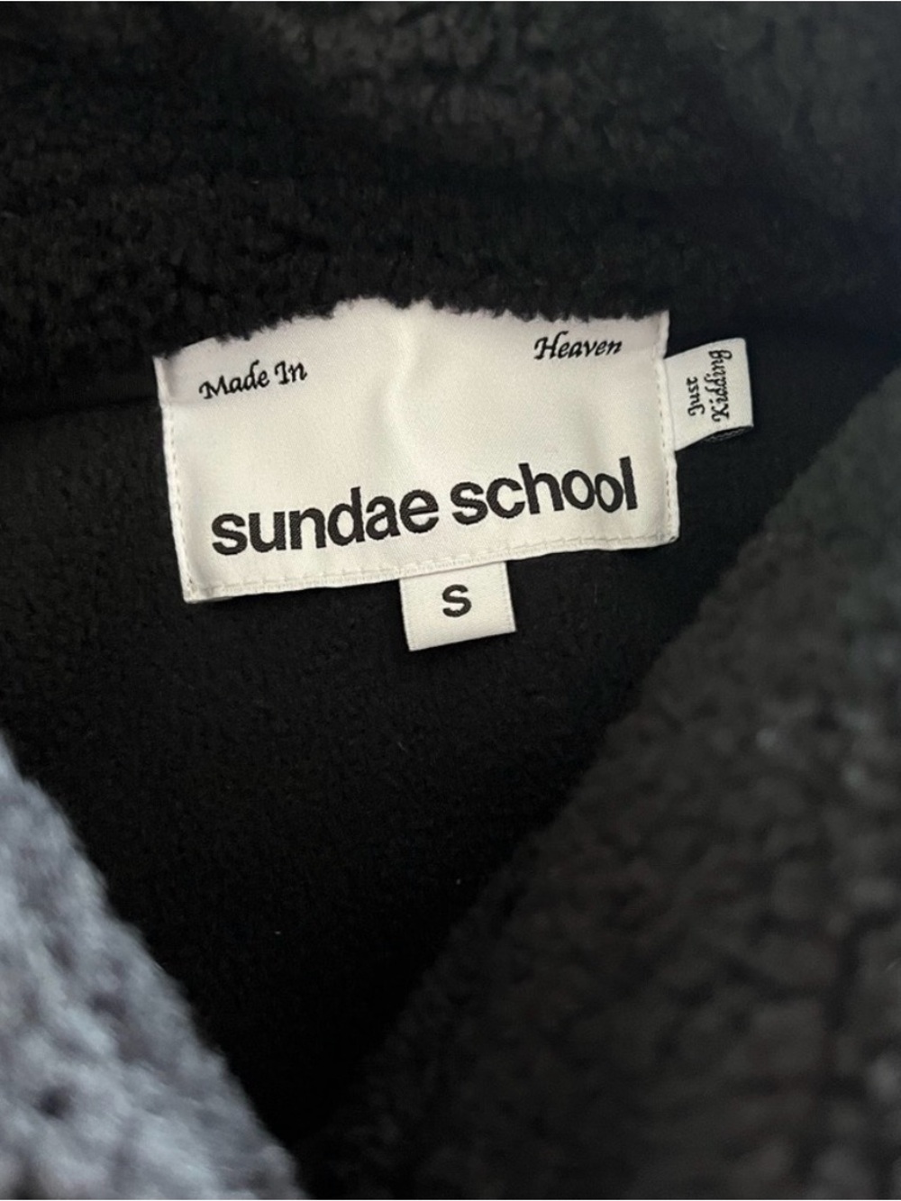 Sundae School Flower Milk Tea
Boba Fleece - Small - Picture 3 of 3